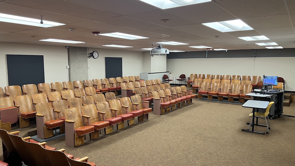 Shiffman 219 back of classroom