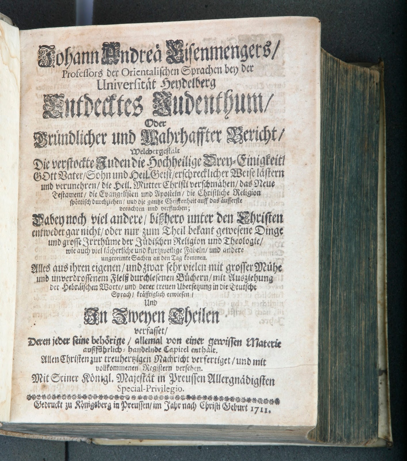 Cover page of Johann Andreas Eisenmenger's 1711 Entdecktes Judenthum (Judaism Unmasked). Text is in German, Gothic lettering