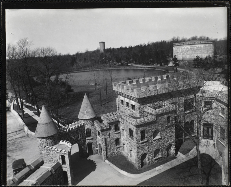 Aerial view of the reservoir behind the Castle