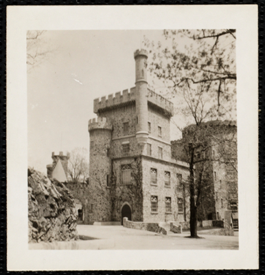 View of the Castle and its tower.