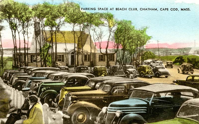 Various cars parked at a parking space in Chatham (illustration)