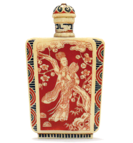 19th century snuff bottle from the collection exemplifies Chinese artistry and elegance.