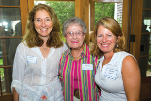 Linda Lipsett with Marilyn and Wendee Wolfson 