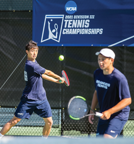 Jeffrey Chen ’22 returns a backhand alongside Adam Tzeng ’22.