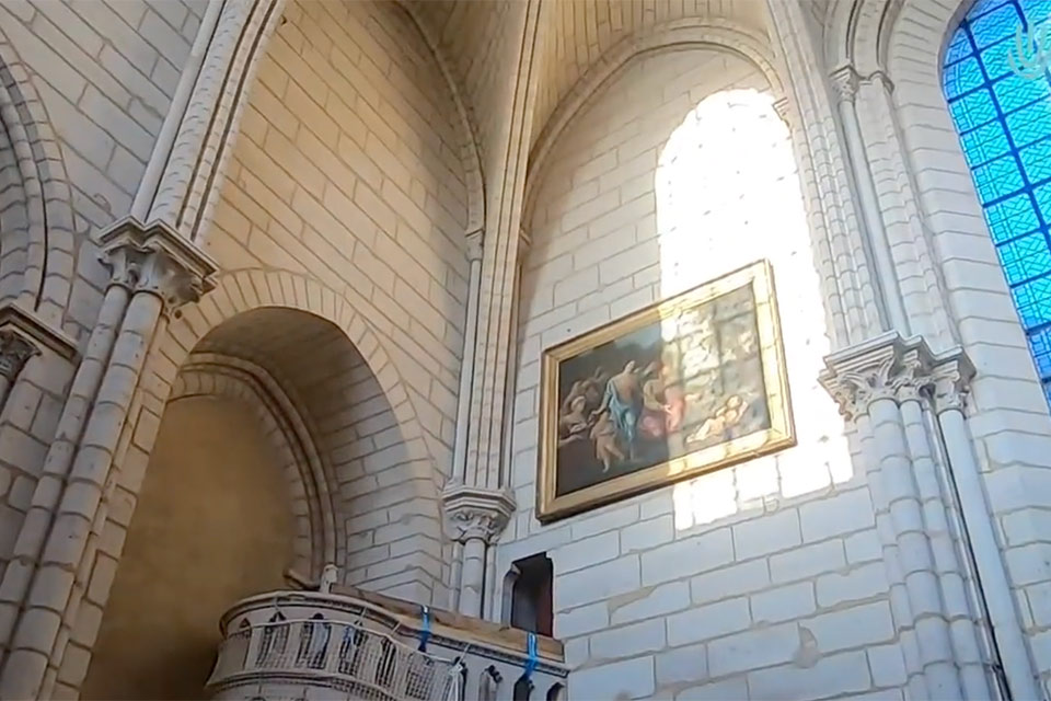 Interior columns of Notre-Dame cathedral