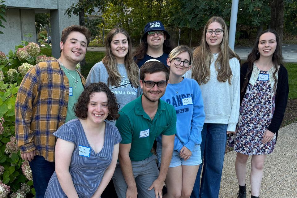 Group photo of UTF-Brandeis