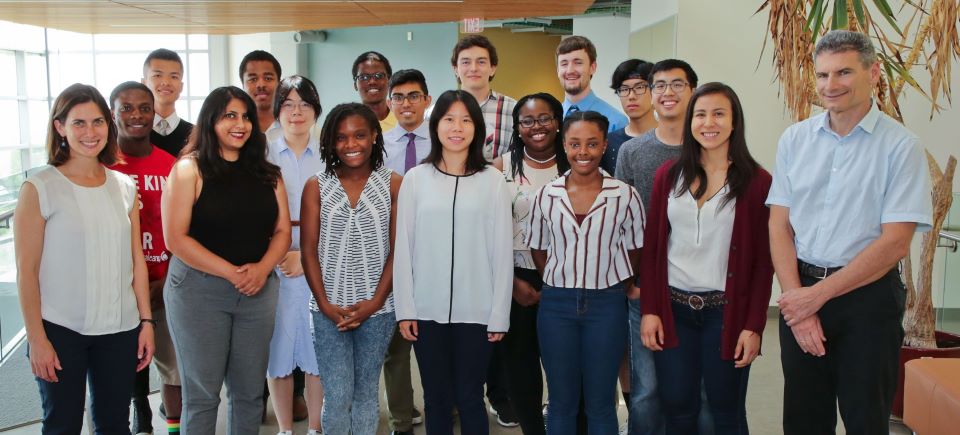 Group of undergrad research students for the year 2018