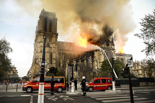 Cathedral of Notre Dame in Paris on fire photograph taken by Pierre Suu