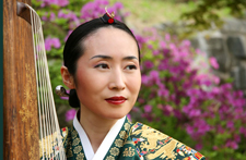 Yi Ji-young (gayageum)