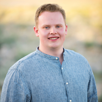 Headshot of Solomon Storm