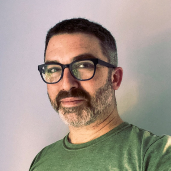 Headshot of Matthew Mason