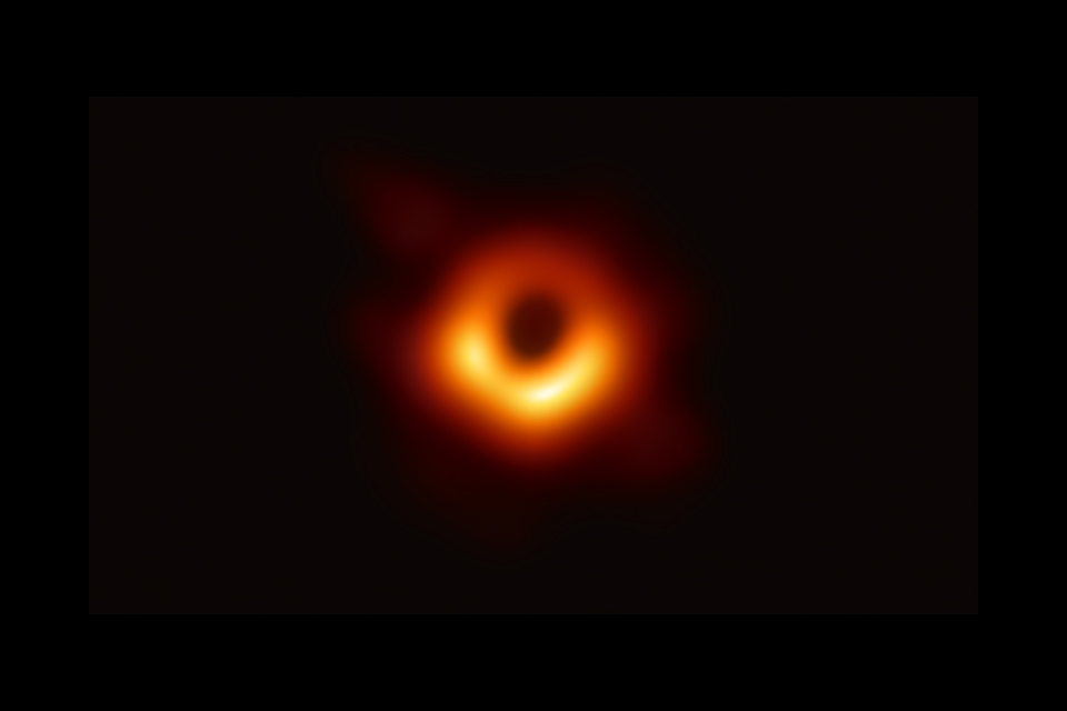 First image of the supermassive black hole at the center of the galaxy M87 using the Event Horizon Telescope