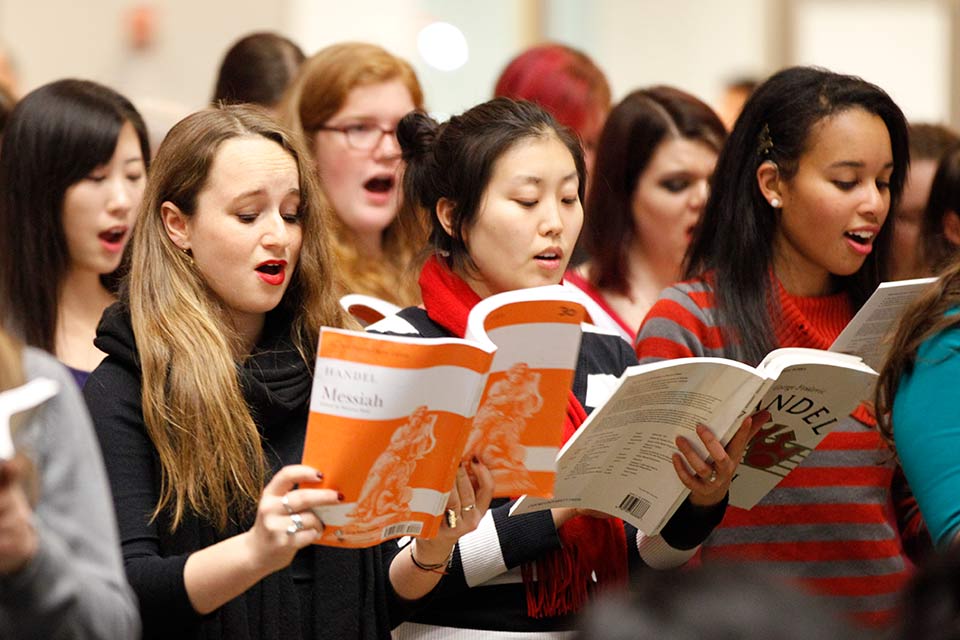 People signing from Handel's Messiah