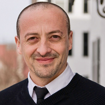 photo of Julio Ariza