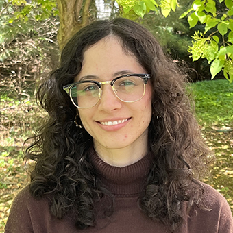 Head shot - Adina Saks