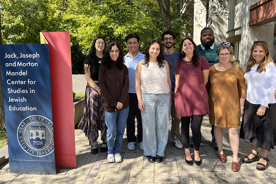 The members of the SCRoLL lab team for 2025-26