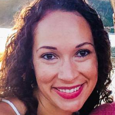 Image of Raquel Saenz smiling
