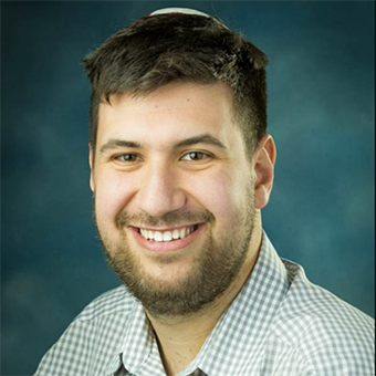 headshot of Noam Blauer