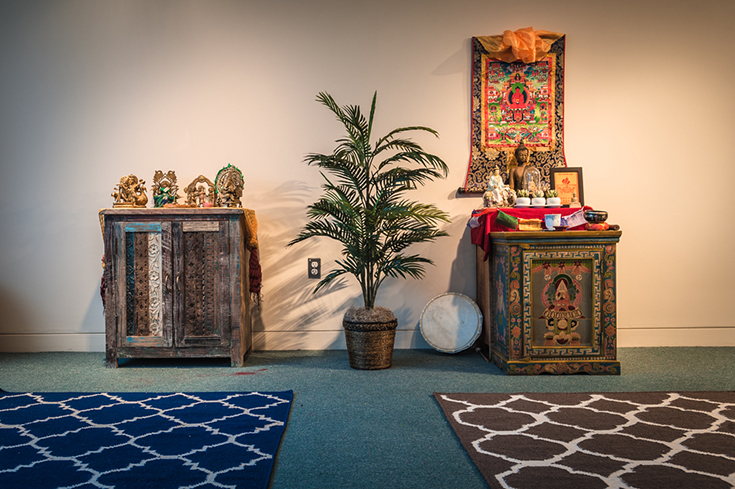 Dharmic and Buddhist prayer space