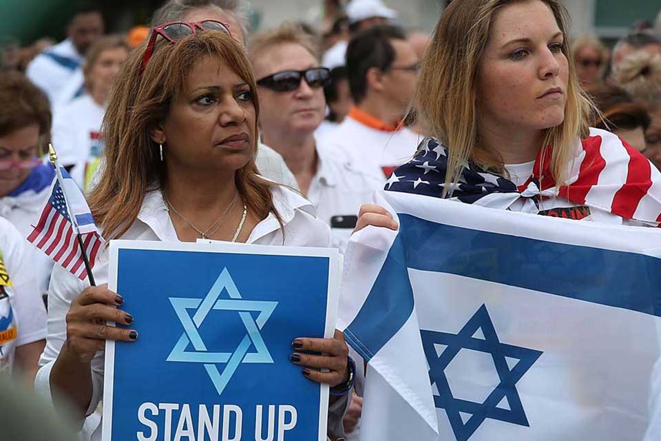 People at a rally to combat antisemitism