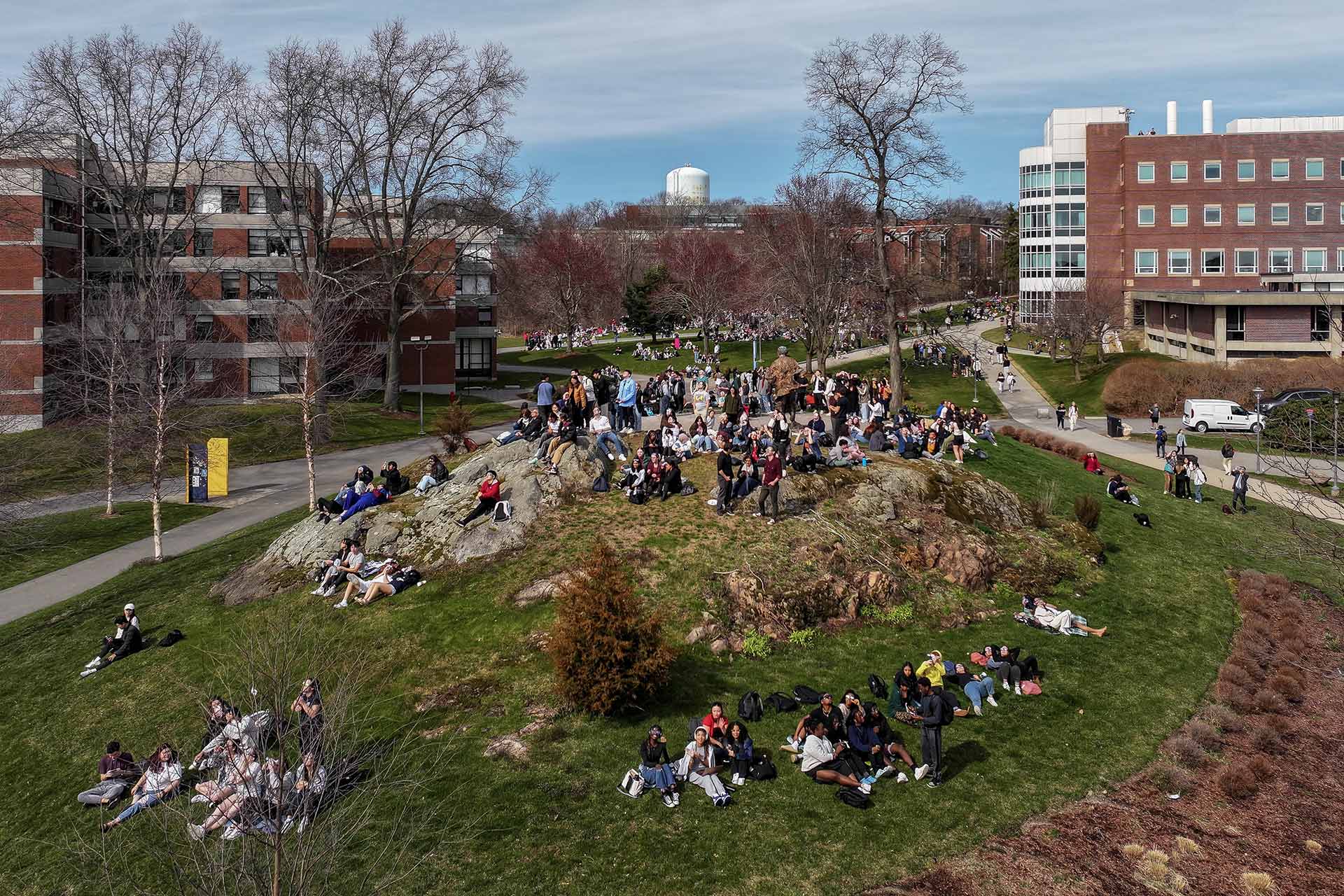 Aerial shot of Fellows Garden filled with students 