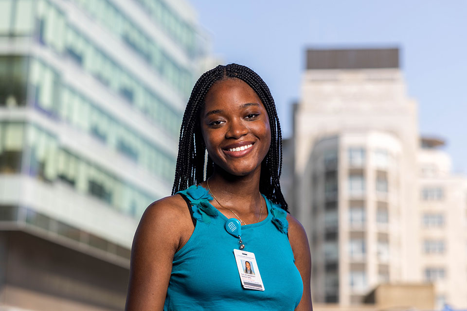 Chloé Bakayoko ’26 standing outside of the Massachusetts General Hospital.