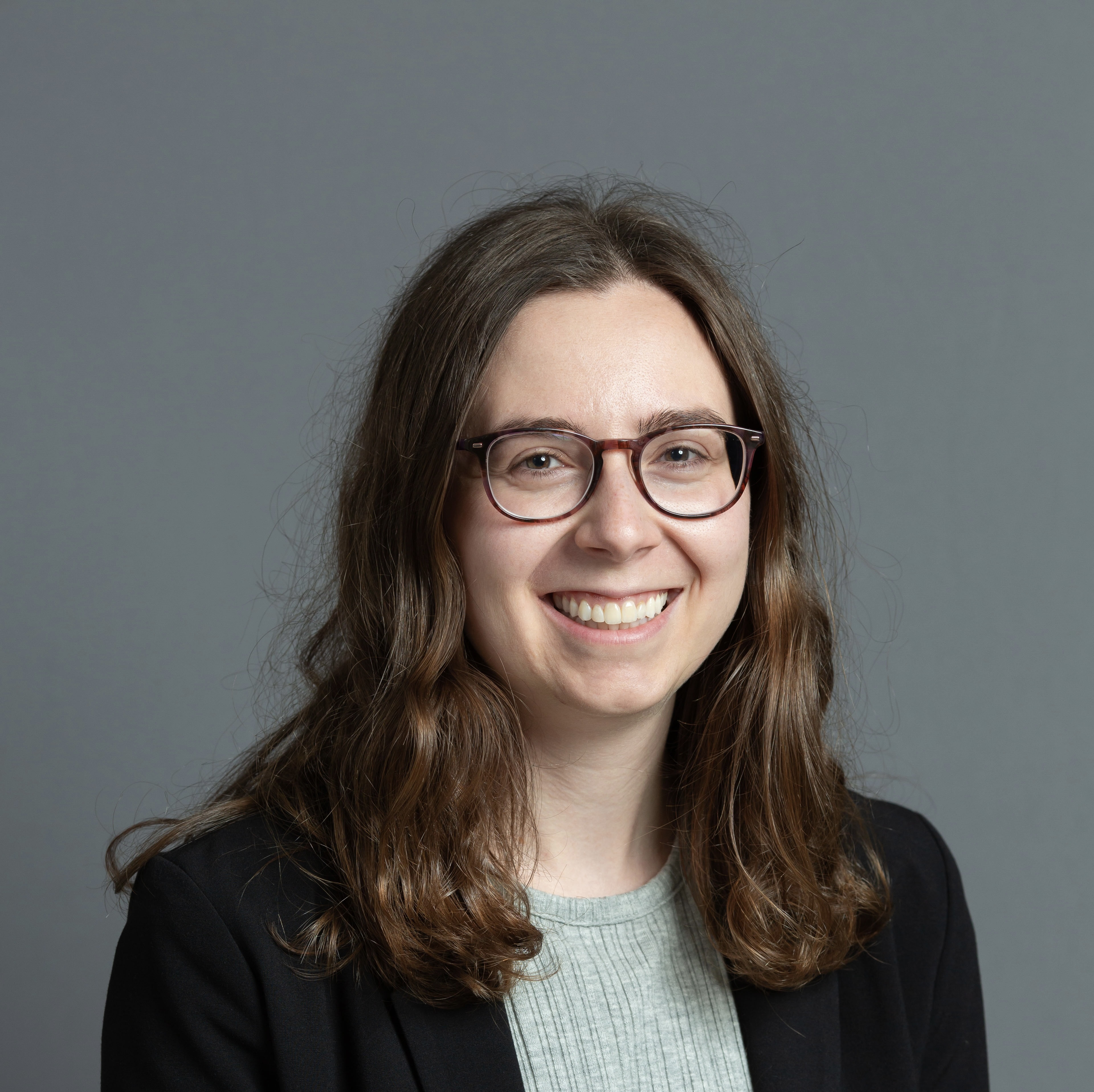 The portrait photo of Tamar Aizenberg