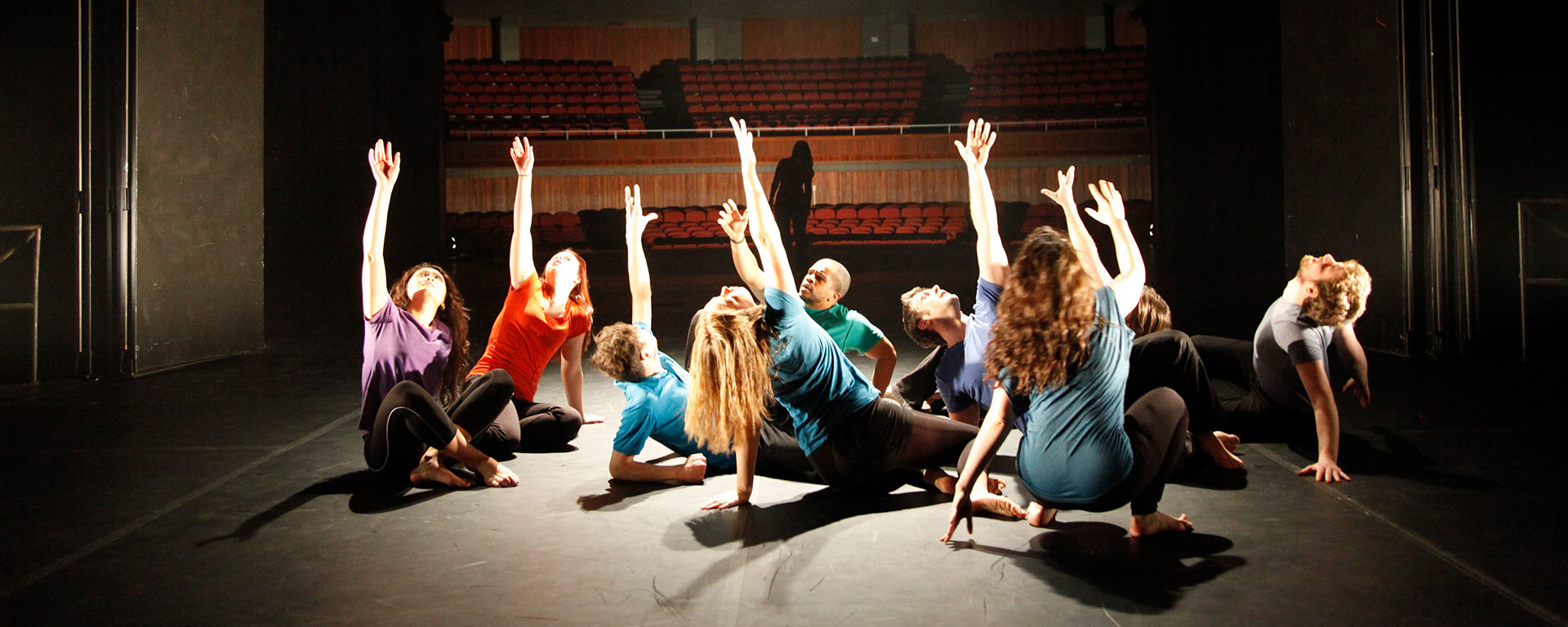 Students theatre. Theatre for students. Student Theatre. Students on a Theatre.