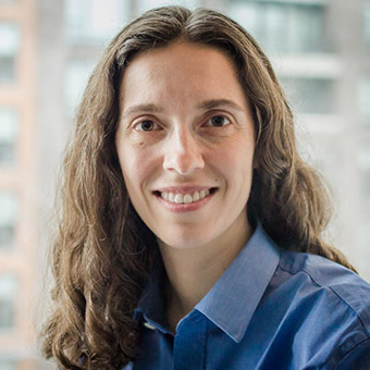 Head Shot of Beth Clark