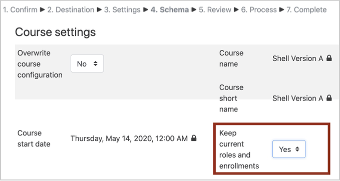 The Course settings dialogue with Keep current roles highlighted