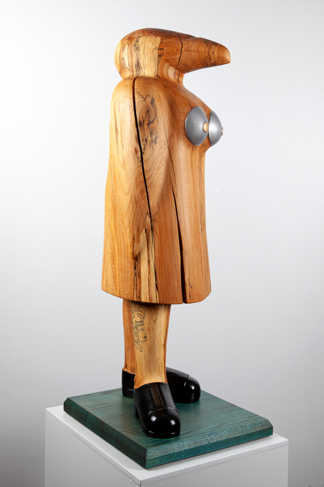 Donna Dodson, Alpha Female (2020). Spalted pear, oak, enamel, colored pencil. 41” tall. Courtesy of the artist.
